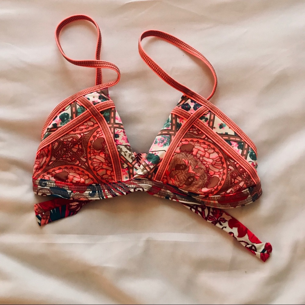 Maaji bikini top. Medium. Perfect condition!